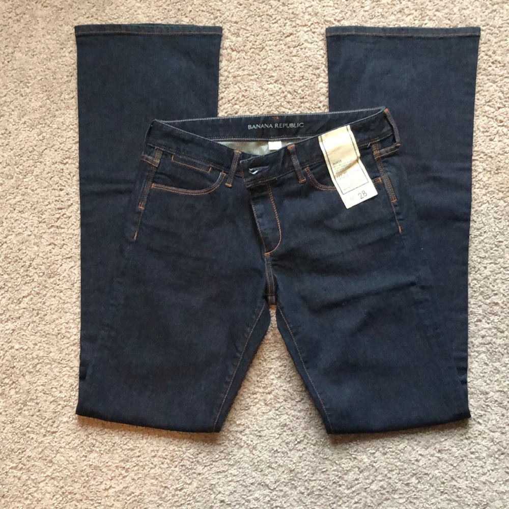 Banana Republic boot-cut jeans size 28
